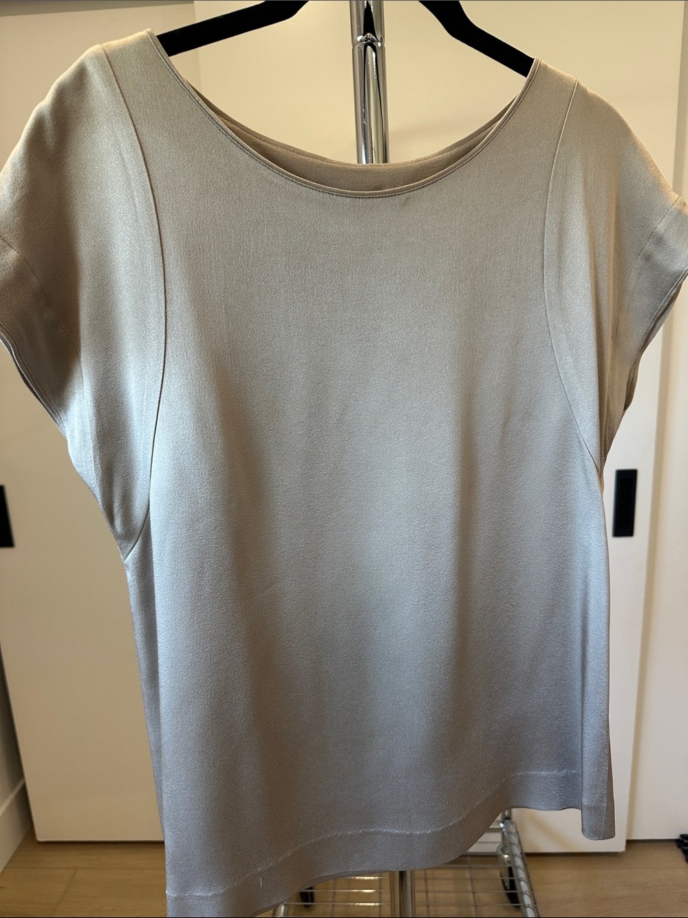 Theory Cream Short-Sleeve Knit Top